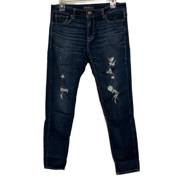 Abercrombie & Fitch Distressed Ripped Jeans 29x28 - Picture 1 of 6